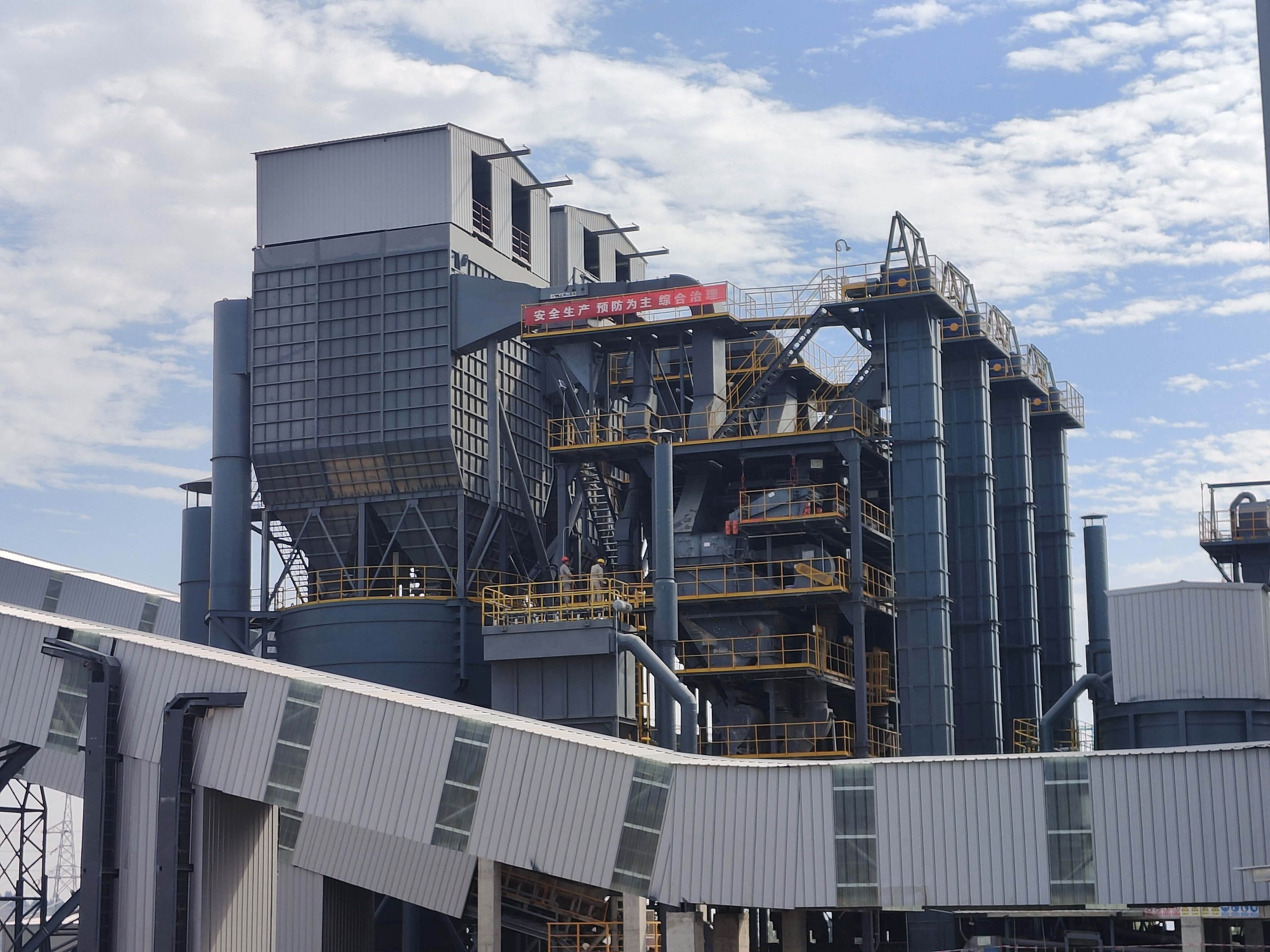 28項大型基礎建設工程獲批，制砂樓助力企業(yè)提高砂石品質(zhì)